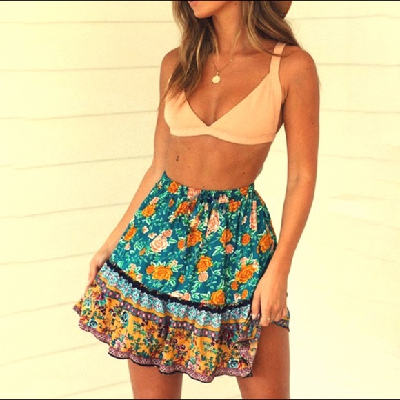 NWT floral skirt - Picture 1 of 3